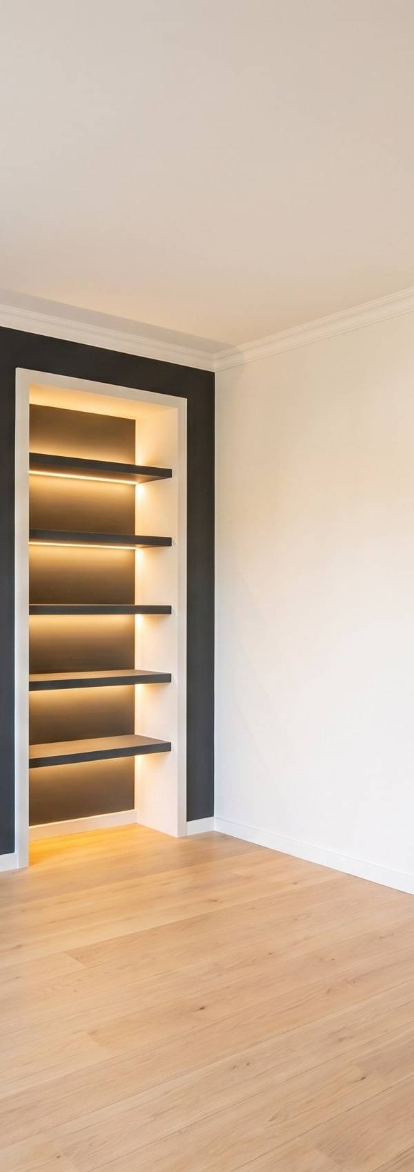 Tapezieren und Streichen einer 3-Zimmer-Wohnung